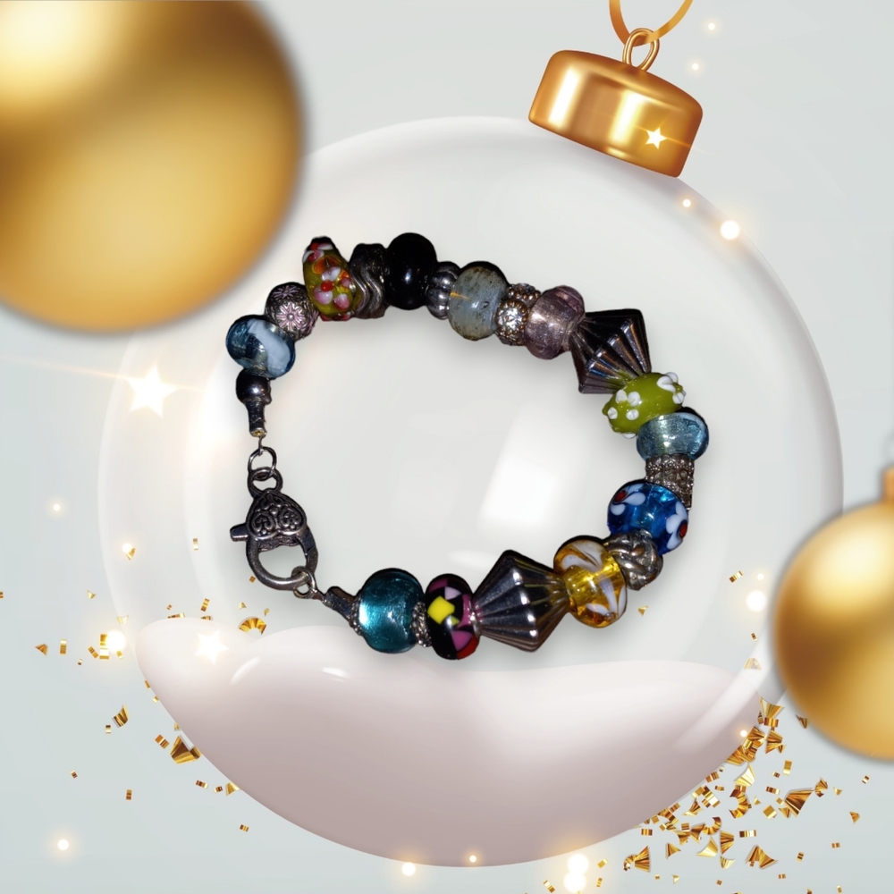 E-008 Handmade Lampwork Glass and Silver bracelet